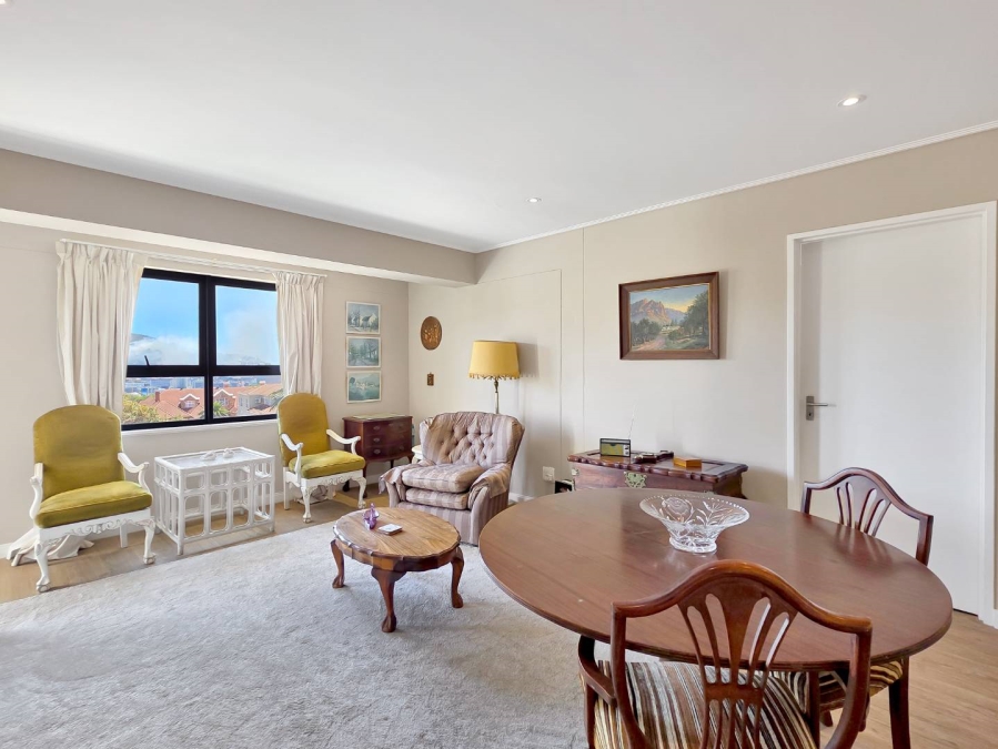 2 Bedroom Property for Sale in Vredehoek Western Cape